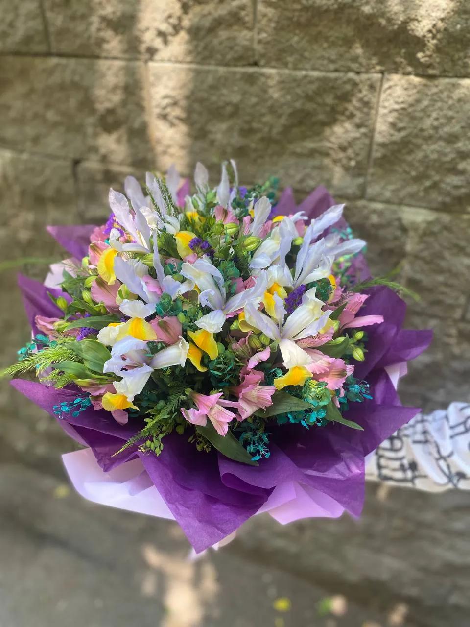 A creative bunch | ծաղիկներ, ծաղկեպսակներ, բույսեր Երևան