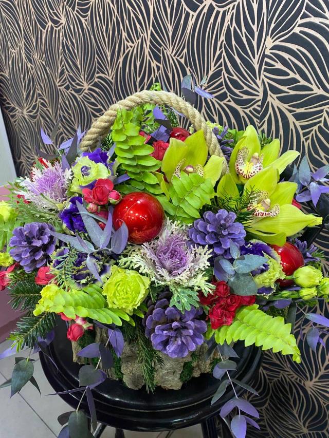 Creative Christmas basket | ծաղիկներ, ծաղկեպսակներ, բույսեր - առաքում Երևան