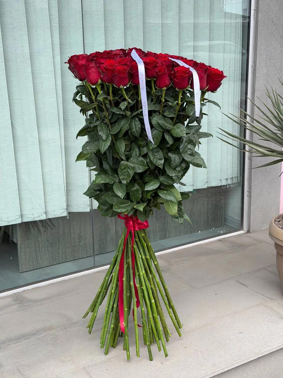 51 կարմիր վարդեր | ծաղիկներ, ծաղկեպսակներ, բույսեր Երևան