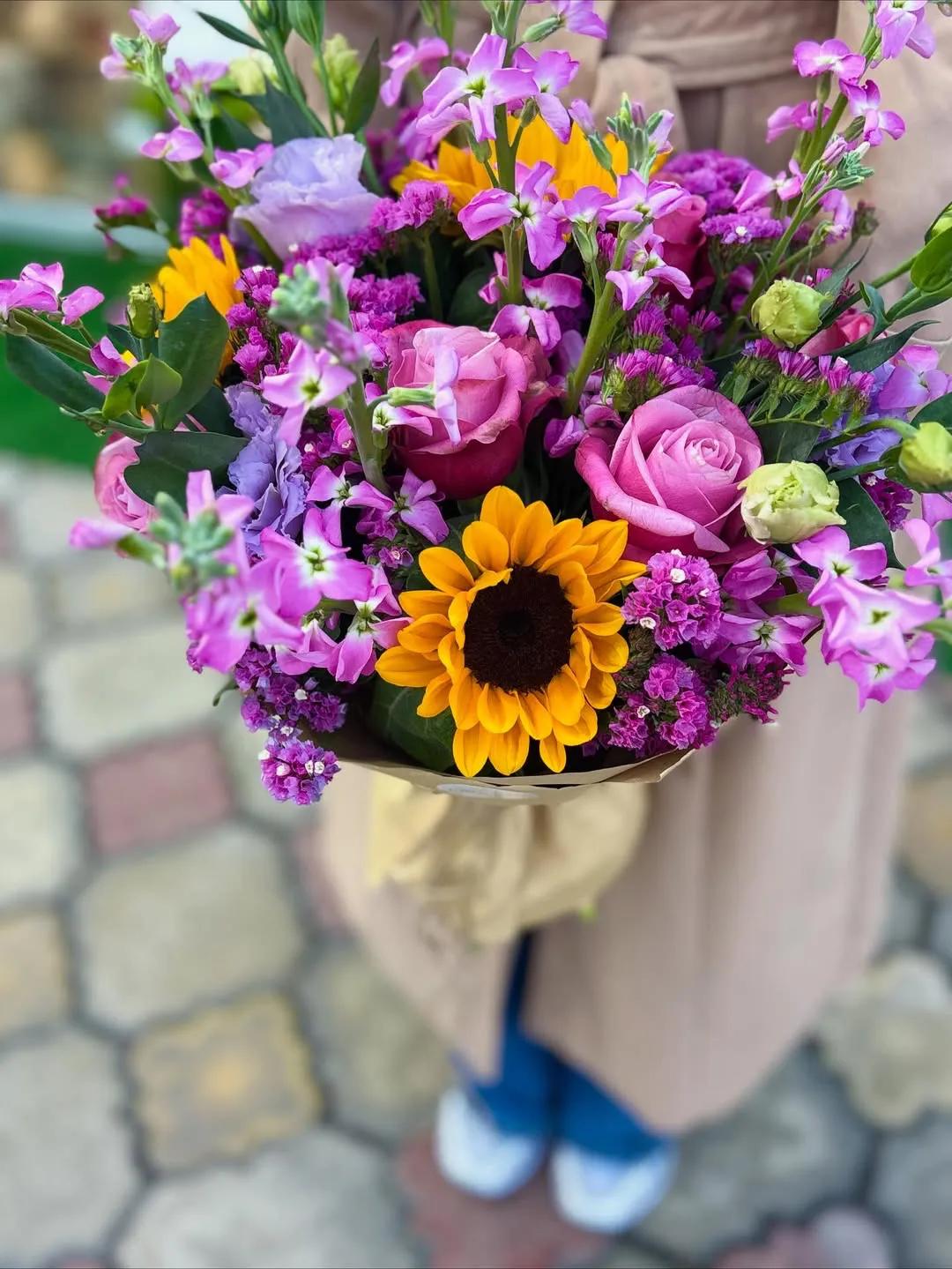 Փունջ “Միքս” | ծաղիկներ, ծաղկեպսակներ, բույսեր Երևան