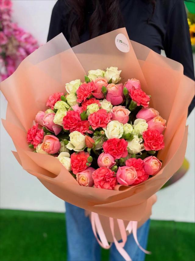 Bunch "Red" | ծաղիկներ, ծաղկեպսակներ, բույսեր - առաքում Երևան