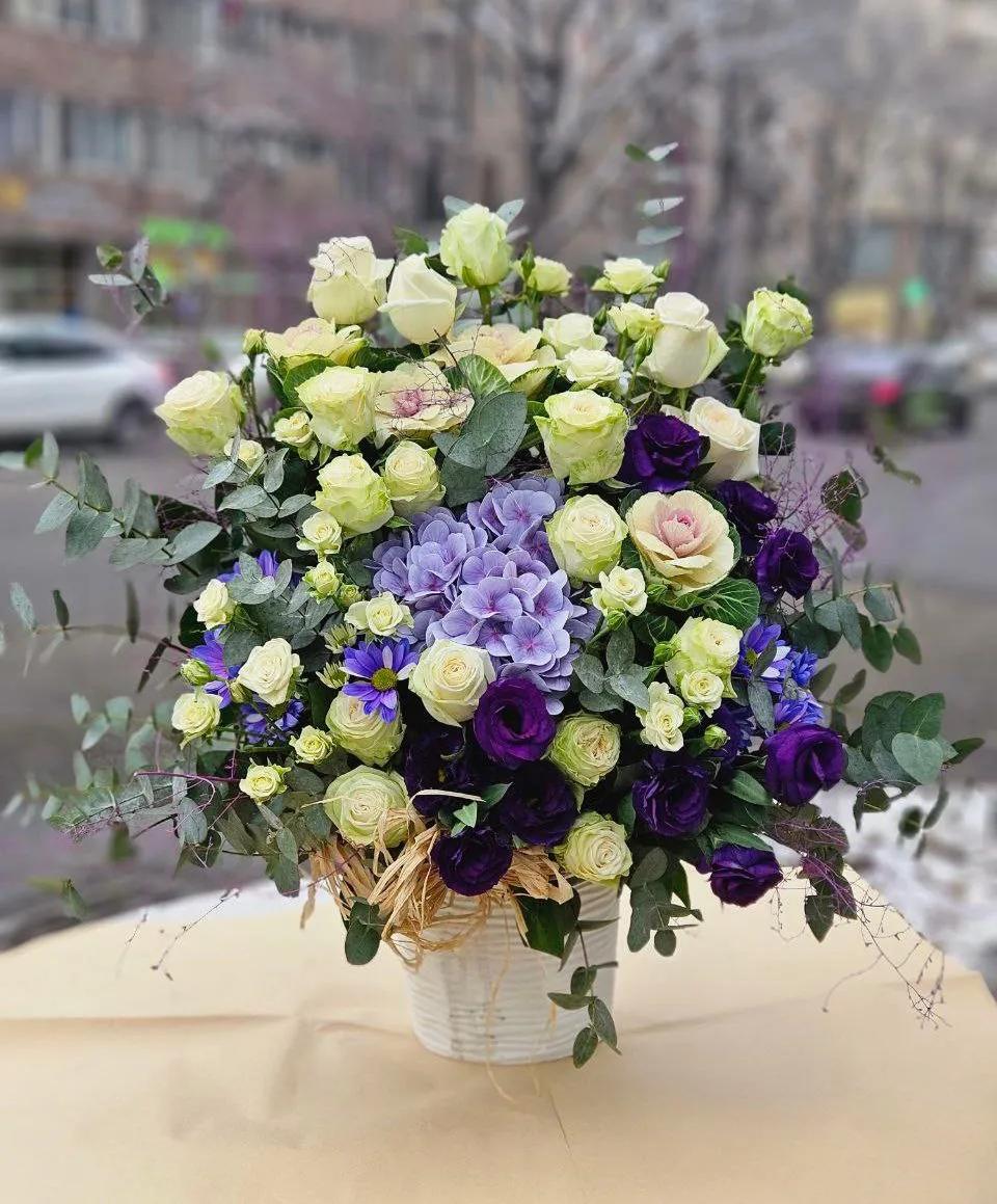Creative basket | ծաղիկներ, ծաղկեպսակներ, բույսեր Երևան