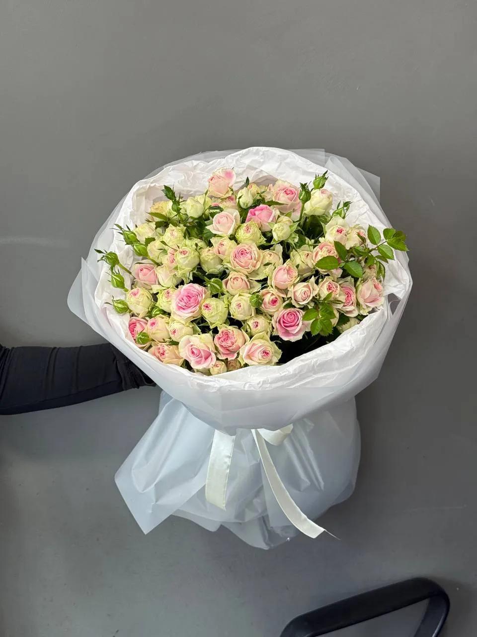 Elegant Bunch of Roses | ծաղիկներ, ծաղկեպսակներ, բույսեր Երևան Elegant Bunch of Roses | ծաղիկներ, ծաղկեպսակներ, բույսեր Երևան
