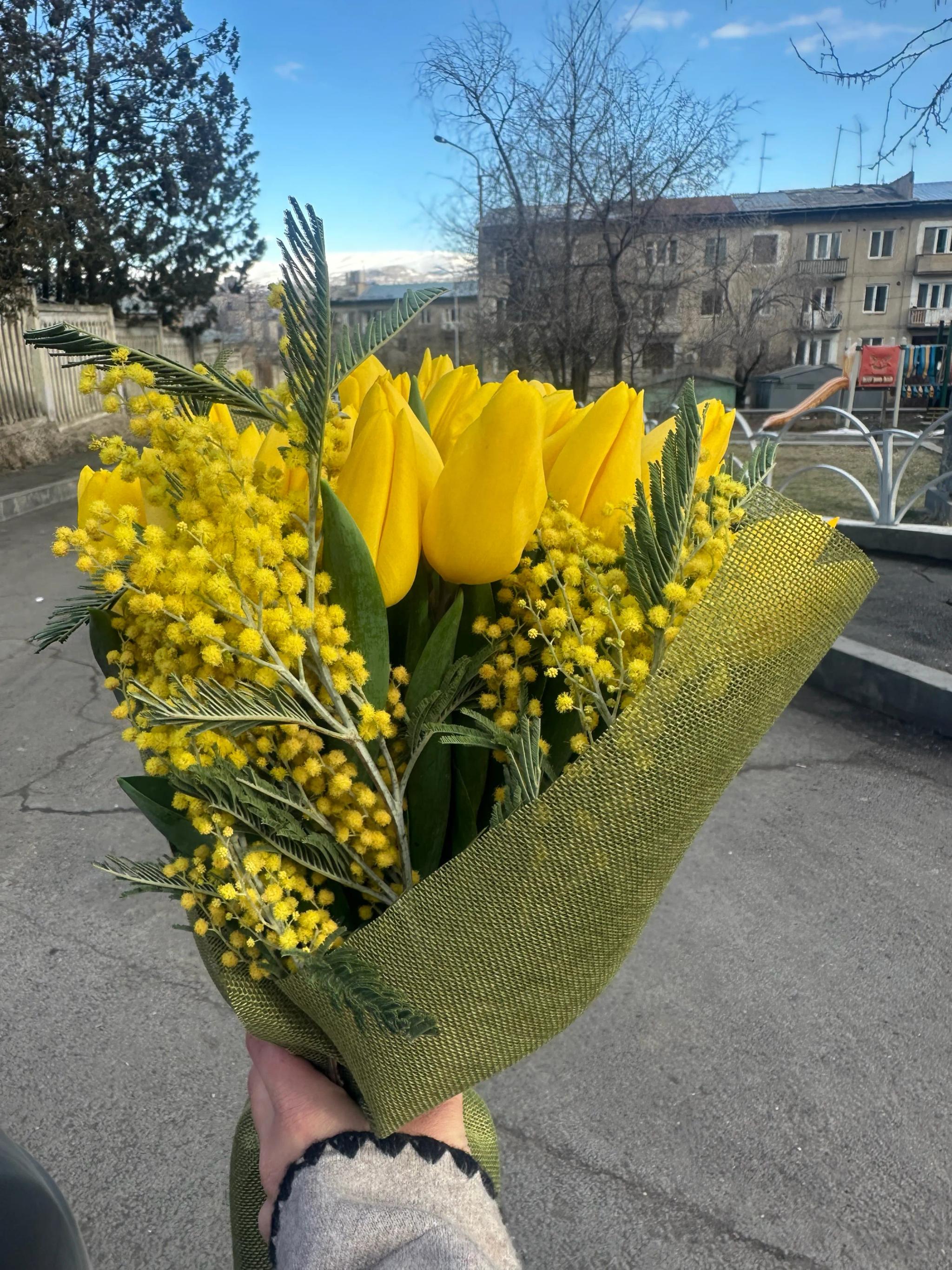 Желтая связка | ծաղիկներ, ծաղկեպսակներ, բույսեր Երևան Желтая связка | ծաղիկներ, ծաղկեպսակներ, բույսեր Երևան