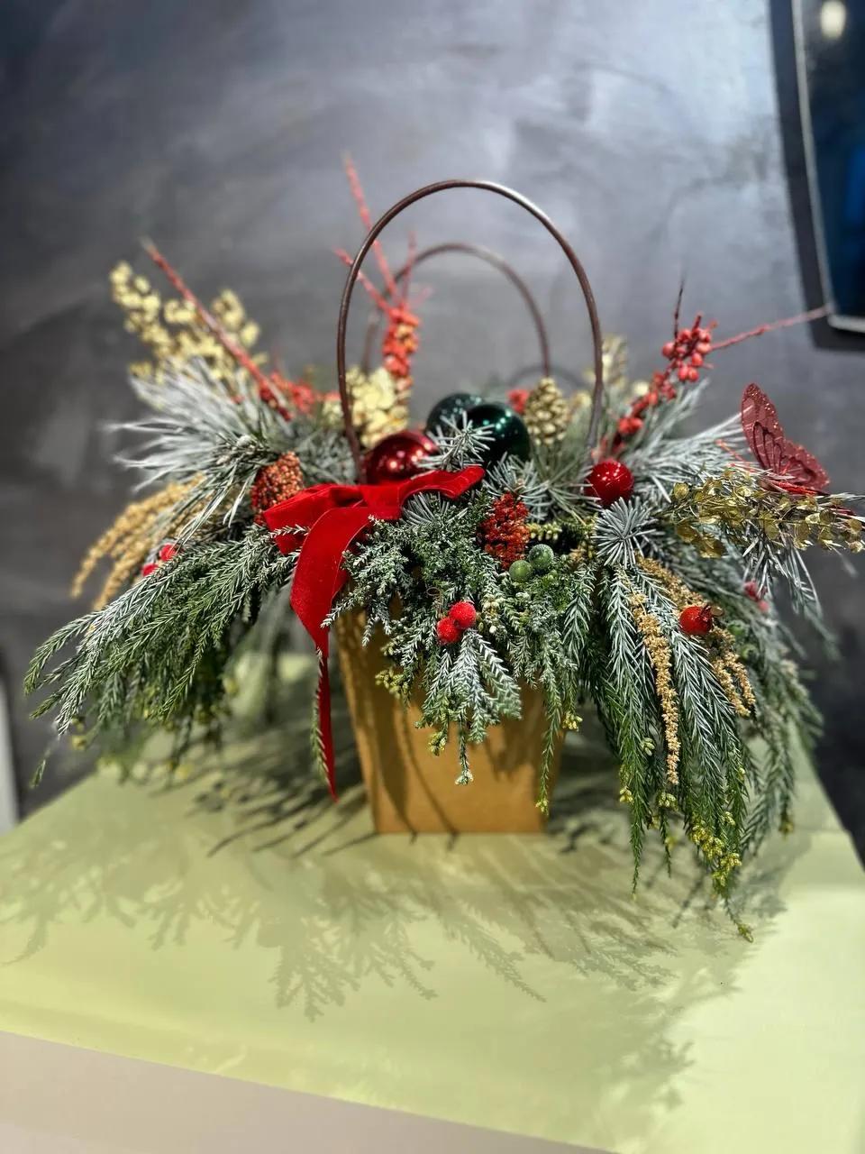 Christmas composition | ծաղիկներ, ծաղկեպսակներ, բույսեր Երևան Christmas composition | ծաղիկներ, ծաղկեպսակներ, բույսեր Երևան