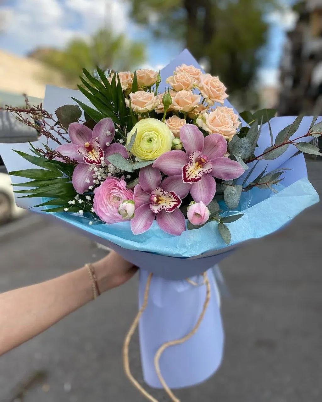 Bunch "Mix" | ծաղիկներ, ծաղկեպսակներ, բույսեր Երևան Bunch "Mix" | ծաղիկներ, ծաղկեպսակներ, բույսեր Երևան