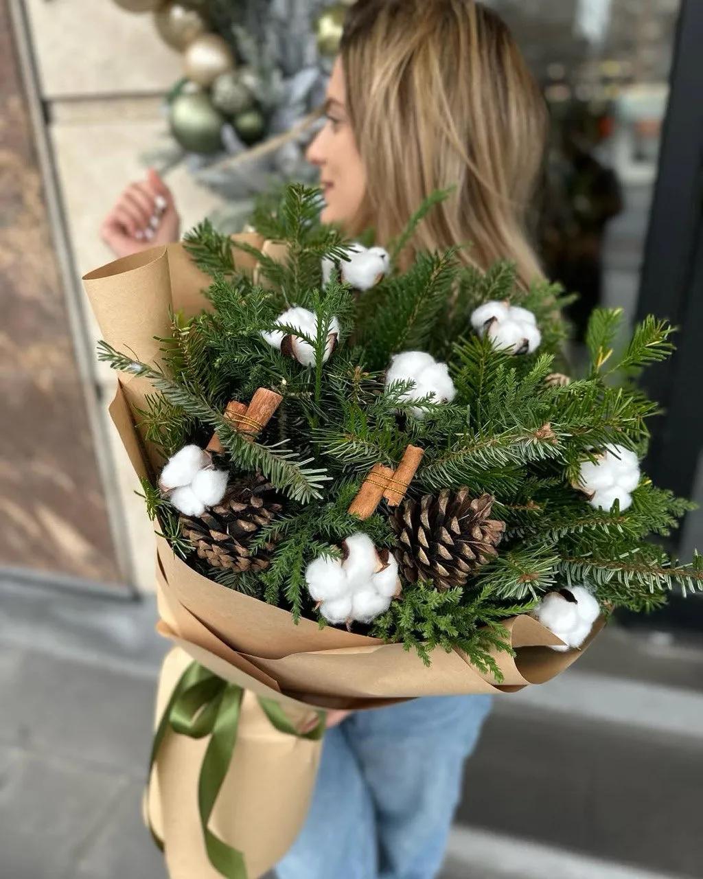 Bunch "Breath of Winter" | ծաղիկներ, ծաղկեպսակներ, բույսեր Երևան Bunch "Breath of Winter" | ծաղիկներ, ծաղկեպսակներ, բույսեր Երևան
