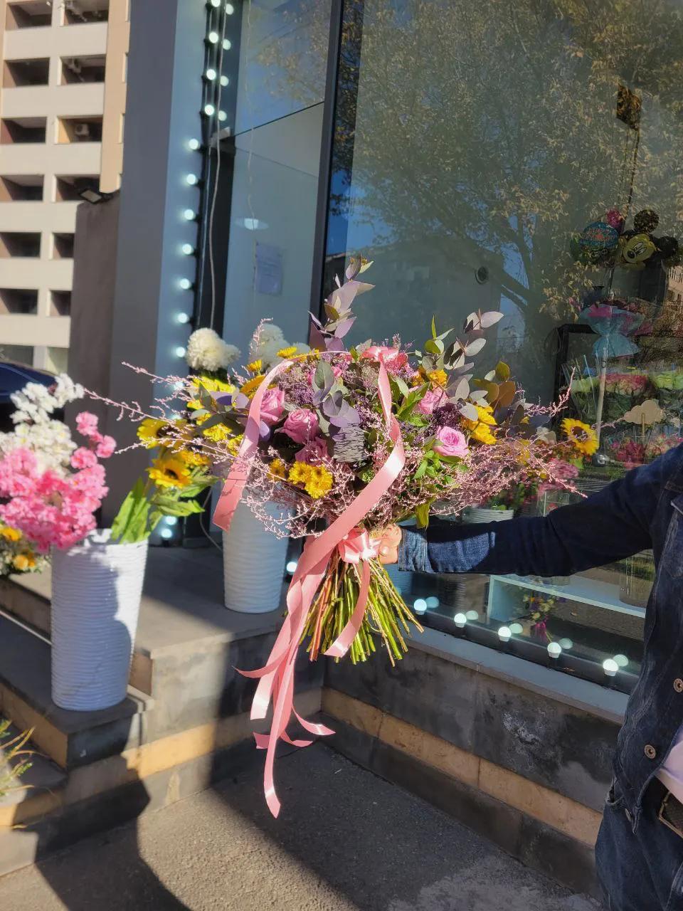 Creative bouquet | ծաղիկներ, ծաղկեպսակներ, բույսեր - առաքում Երևան Creative bouquet | ծաղիկներ, ծաղկեպսակներ, բույսեր - առաքում Երևան